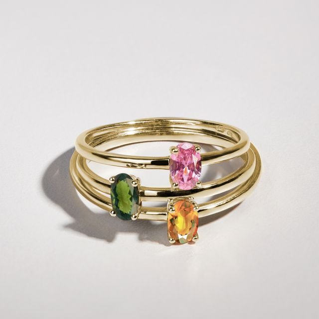 Minimalistický prsteň zo zlata s vltavínom | KLENOTA