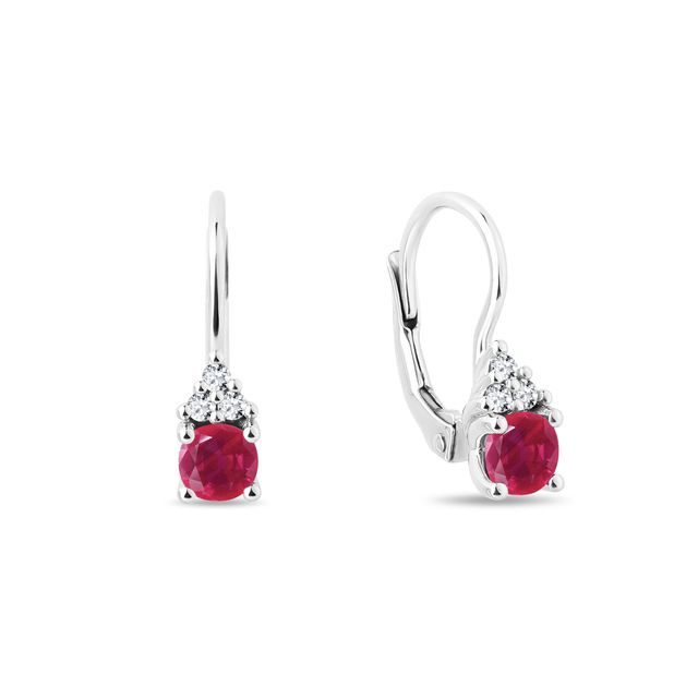 BOUCLES D'OREILLES PENDANTES AVEC RUBIS ET DIAMANTS EN OR BLANC - BOUCLES D'OREILLES EN RUBIS - BOUCLES D'OREILLES