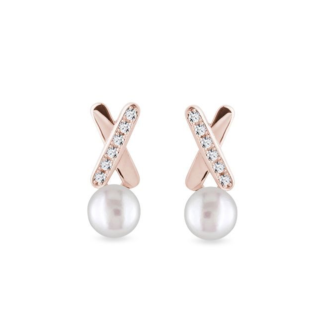 Ohrringe aus Roségold mit Perlen und Diamanten