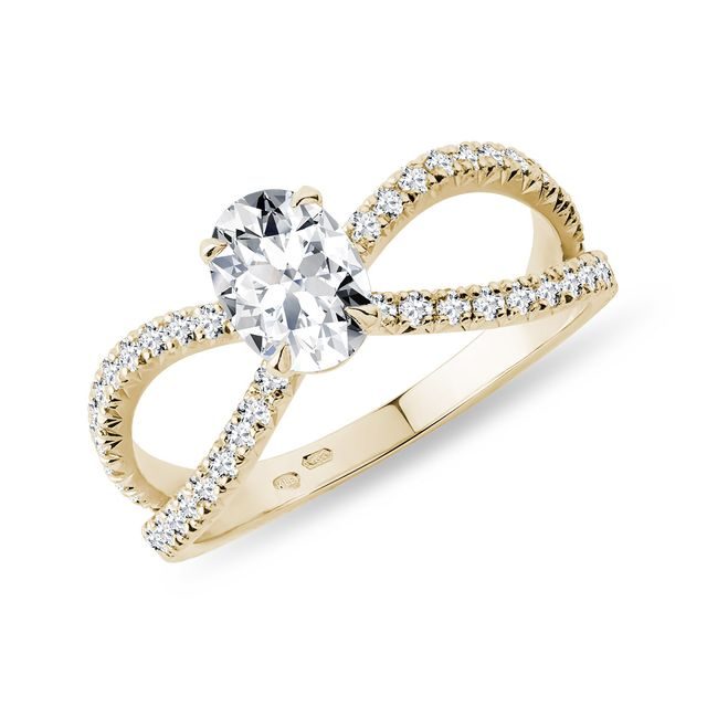 Luxury diamond engagement ring in yellow gold