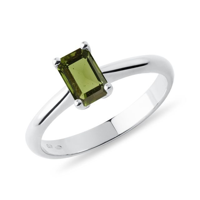 WEISSGOLDENER RING MIT MOLDAVIT IM SMARAGDSCHLIFF - RINGE MOLDAVIT - RINGE