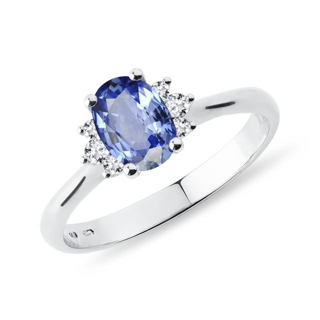 BAGUE DE FIANÇAILLES AVEC SAPHIR DE CEYLAN ET DIAMANTS - BAGUES DE FIANÇAILLES EN SAPHIR - BAGUES DE FIANÇAILLES