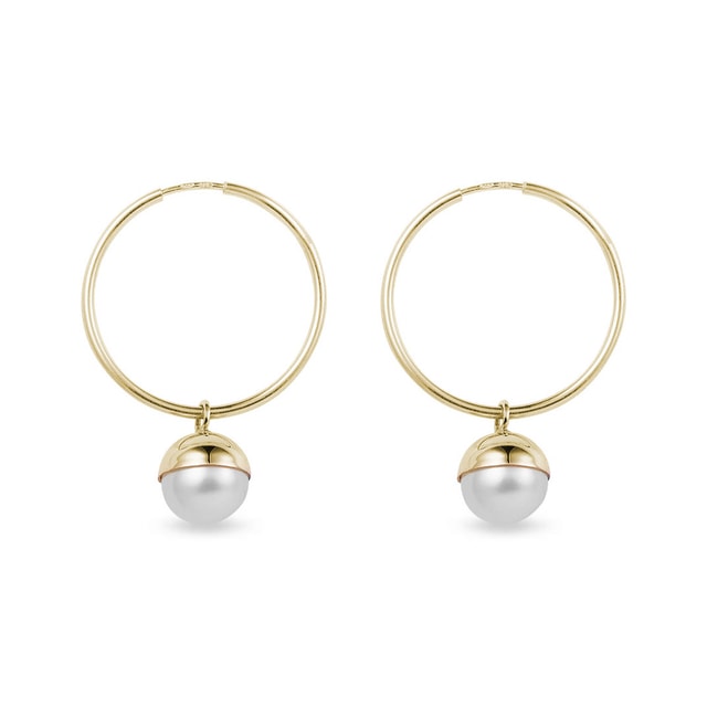 Hoop earrings with pearls in yellow gold