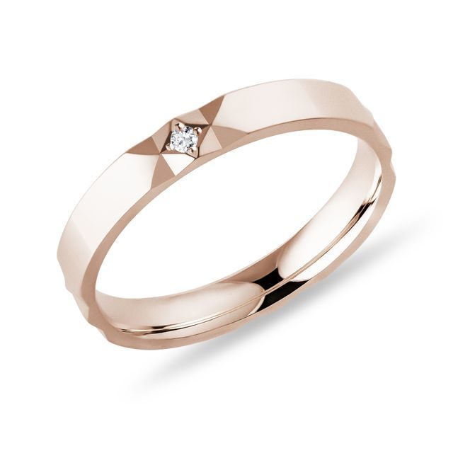 WOMEN'S WEDDING BAND WITH A DIAMOND IN ROSE GOLD - DIAMOND RINGS - RINGS