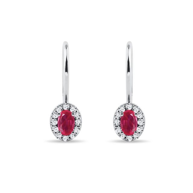 BOUCLES D'OREILLES EN OR BLANC AVEC RUBIS OVALE ET DIAMANTS - BOUCLES D'OREILLES EN RUBIS - BOUCLES D'OREILLES