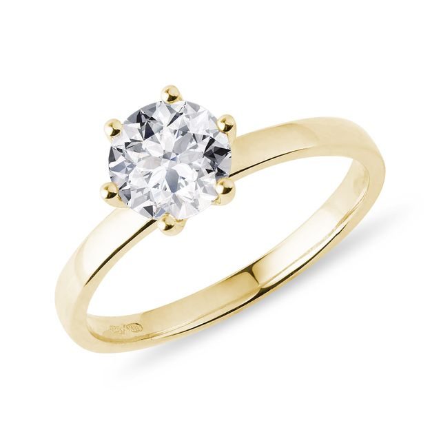 Zásnubní prsten s 1ct diamantem ve žlutém zlatě