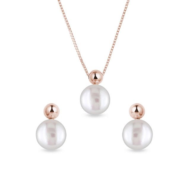 Souprava moderních perlových šperků v růžovém zlatě