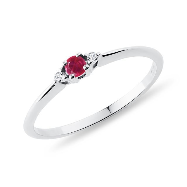 DELICATE RUBY ​​AND DIAMOND RING IN WHITE GOLD - RUBY RINGS - RINGS