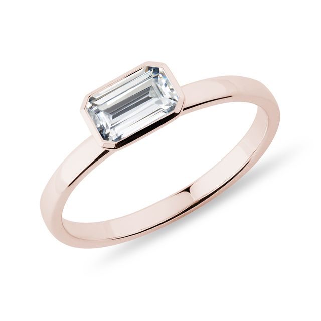 EMERALD CUT DIAMOND RING IN ROSE GOLD - RINGS WITH LAB-GROWN DIAMONDS - ENGAGEMENT RINGS