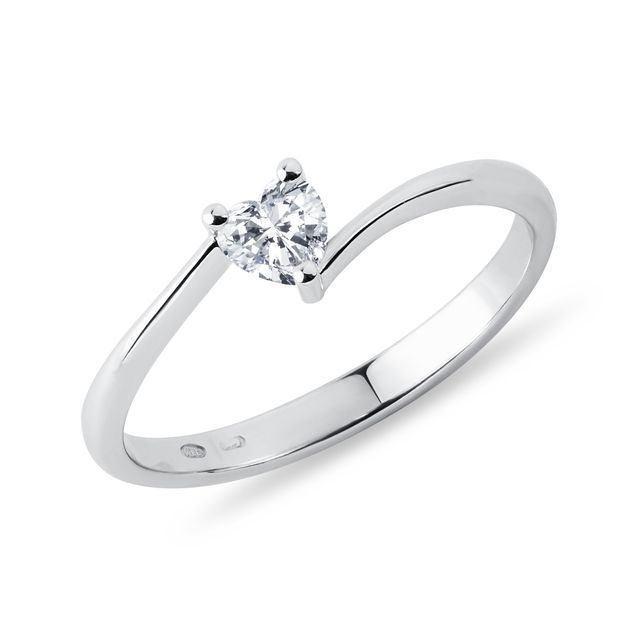 ASYMMETRISCHER RING MIT EINEM DIAMANTHERZ IN WEISSGOLD - RINGE DIAMANT - RINGE