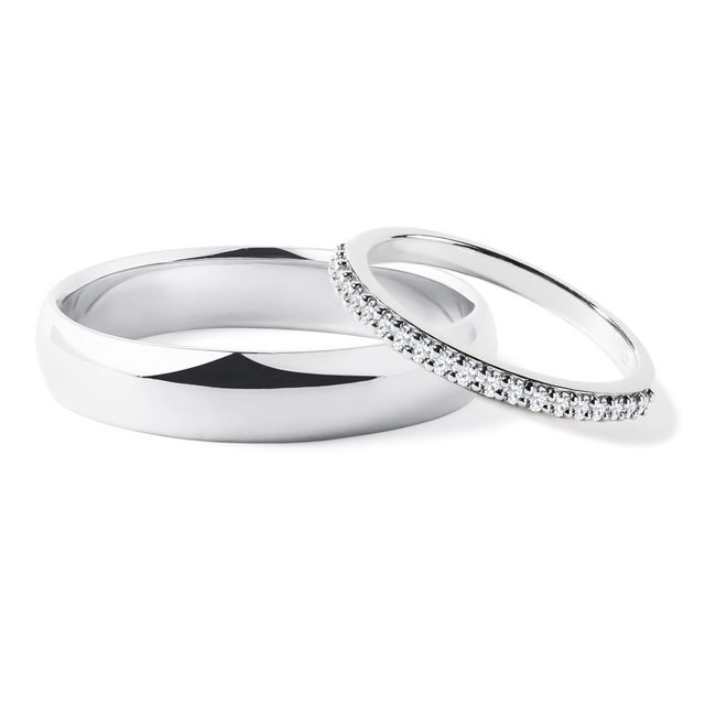 Diamond wedding ring set made of 14k white gold