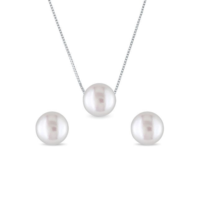 Pearl necklace and earring set in white gold