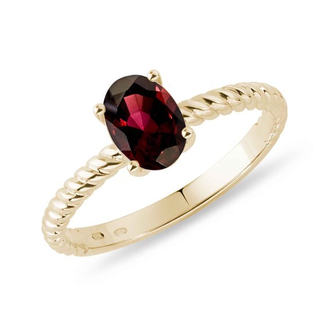 GOLDENER RING MIT OVALEM GRANAT - RINGE GRANAT - RINGE