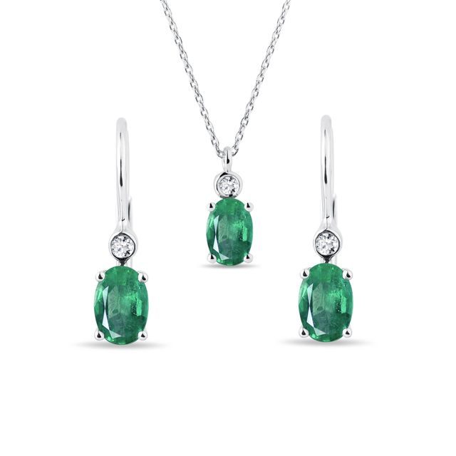 Emerald and Diamond White Gold Jewellery Set