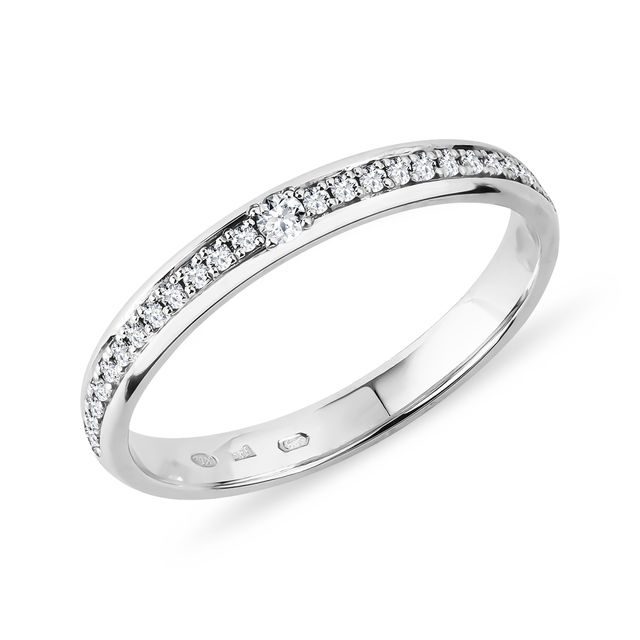 Dámský prsten z bílého zlata s diamanty