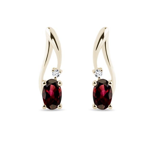 GARNET AND DIAMOND EARRINGS IN YELLOW GOLD - GARNET EARRINGS - EARRINGS
