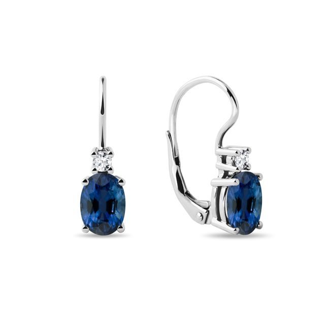 BOUCLES D'OREILLES EN OR BLANC, SAPHIRS 2,0 CT ET DIAMANTS - BOUCLES D'OREILLES EN SAPHIR - BOUCLES D'OREILLES