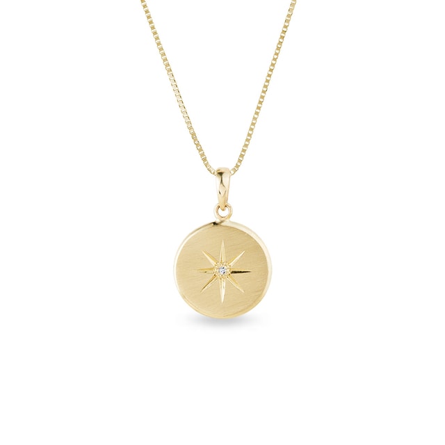 Star medallion necklace in yellow gold