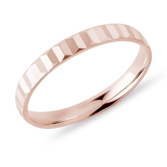 MODERNÍ PÁNSKÝ PRSTEN Z RŮŽOVÉHO ZLATA - PÁNSKÉ SNUBNÍ PRSTENY - SNUBNÍ PRSTENY