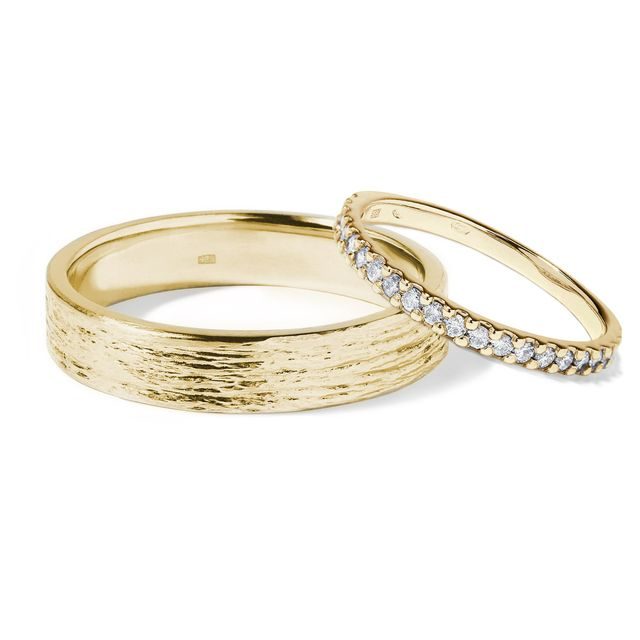 Diamond wedding ring set in yellow gold KLENOTA