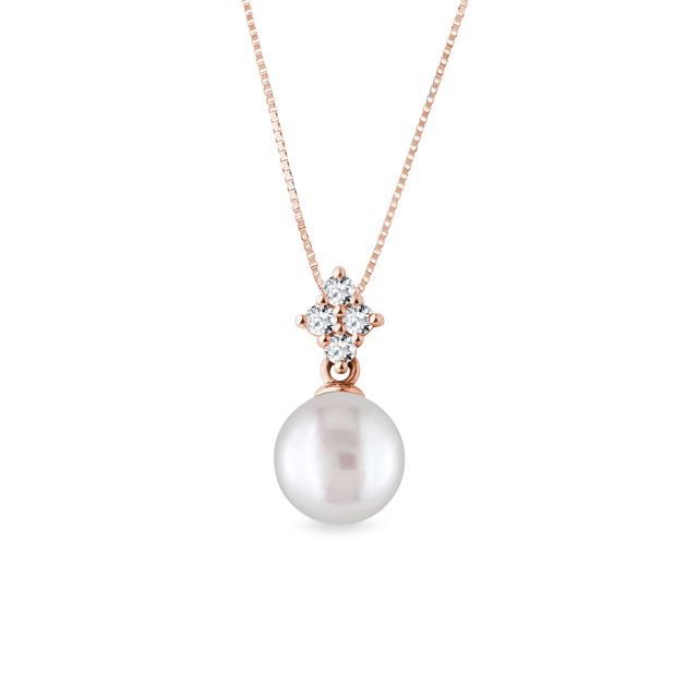 Pearl and diamond pendant in rose gold