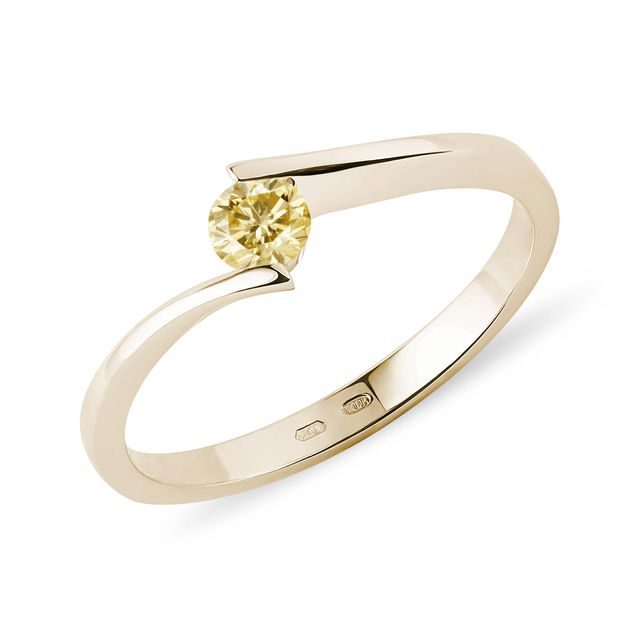 Prsten ze žlutého 14k zlata se žlutým briliantem