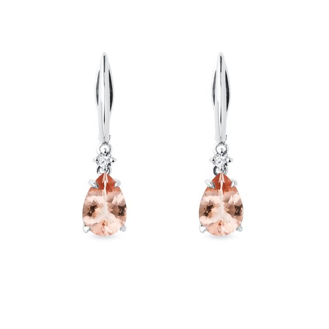 NÁUŠNICE Z BIELEHO ZLATA S PEACH MORGANITMI A DIAMANTY - PEACH FUZZ - ŠPERKY