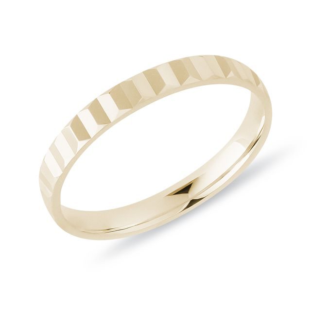 MODERNÍ DÁMSKÝ PRSTEN VE ŽLUTÉM ZLATĚ - ZLATÉ PRSTENY - PRSTENY