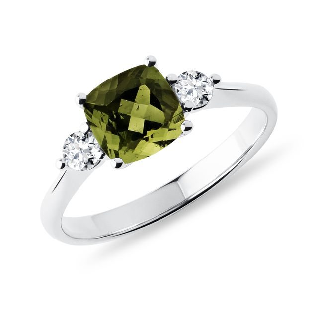 BAGUE EN OR BLANC, MOLDAVITE TAILLE COUSSIN - BAGUES EN MOLDAVITE - BAGUES