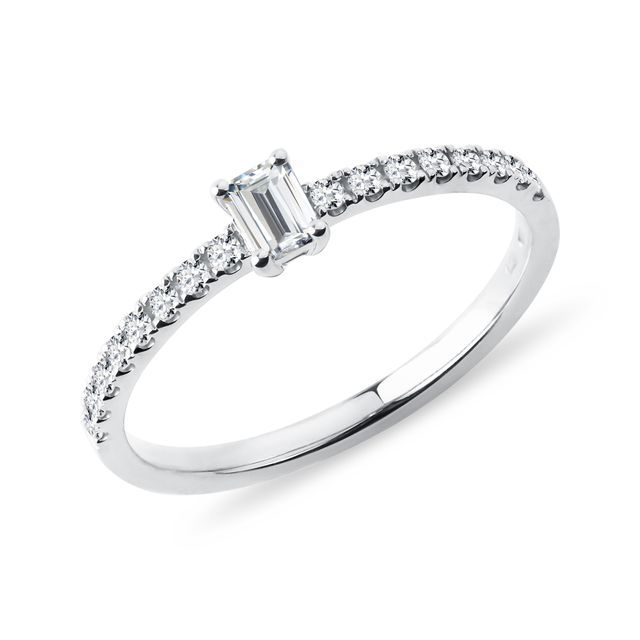 BAGUE EN OR BLANC ET DIAMANT ÉMERAUDE - BAGUES DE FIANÇAILLES ORNÉES DE DIAMANTS - BAGUES DE FIANÇAILLES