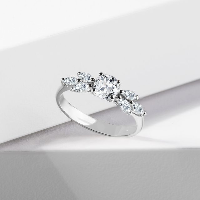 Úchvatný diamantový prsteň z bieleho 14 kt zlata | KLENOTA