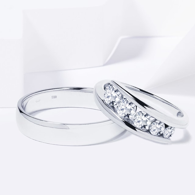 Diamond wedding ring set in white gold | KLENOTA