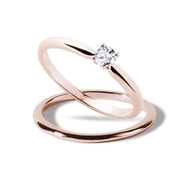 DIAMANTOVÝ MINIMALISTICKÝ ZÁSNUBNÍ SET Z RŮŽOVÉHO ZLATA - SADY SNUBNÍCH A ZÁSNUBNÍCH PRSTENŮ - ZÁSNUBNÍ PRSTENY