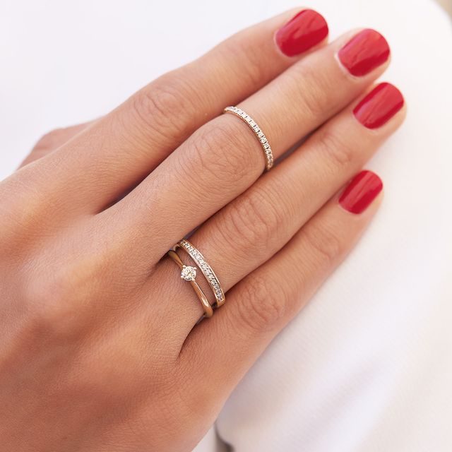 Minimalist Diamond Ring in Rose Gold