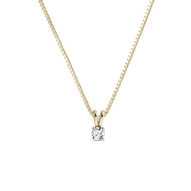 Diamond pendant necklace in yellow gold
