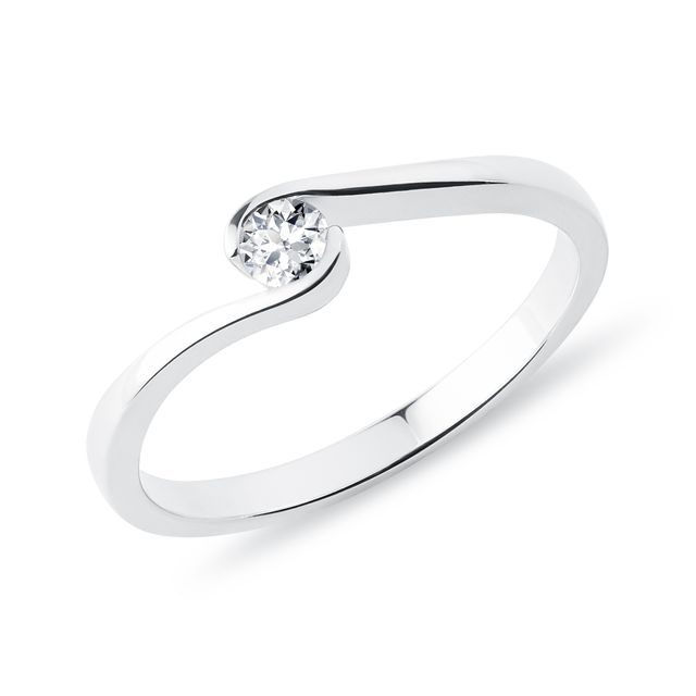BAGUE ASYMÉTRIQUE EN OR BLANC ET DIAMANT - TAILLE BRILLANT - BAGUES DE FIANÇAILLES