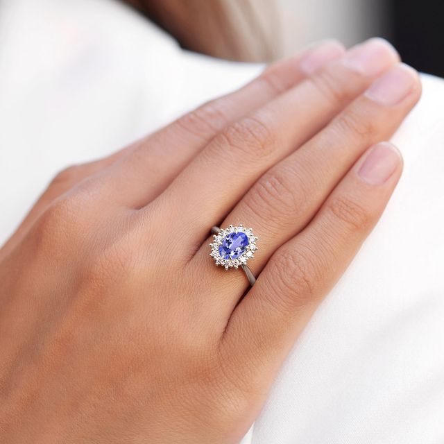 Bague en or blanc 14 ct avec tanzanite et diamants KLENOTA