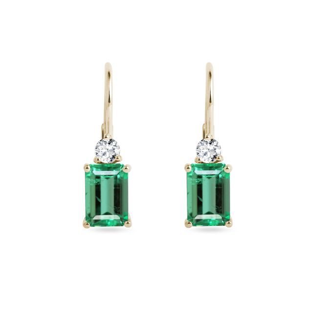 BOUCLES D'OREILLES EN OR JAUNE, ÉMERAUDES ET DIAMANTS - BOUCLES D'OREILLES EN ÉMERAUDE - BOUCLES D'OREILLES