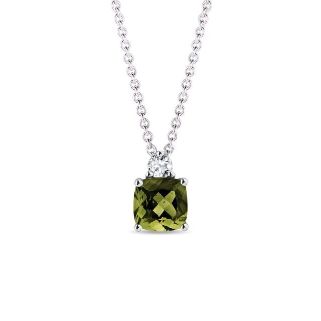 PŘÍVĚSEK Z BÍLÉHO ZLATA S VLTAVÍNEM A DIAMANTEM - NÁHRDELNÍKY