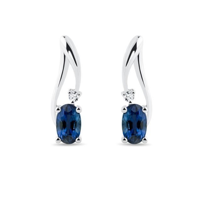 OHRRINGE AUS WEISSGOLD MIT SAPHIREN UND DIAMANTEN - OHRRINGE MIT SAPHIR - OHRRINGE