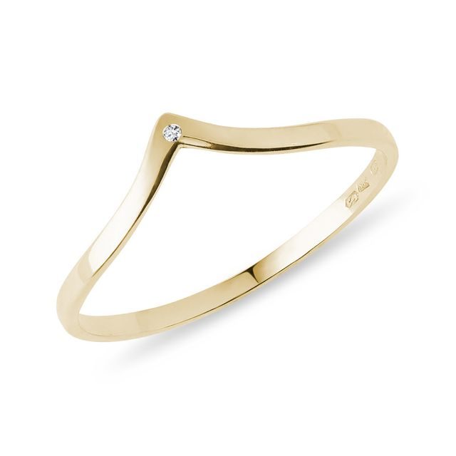 Simple Yellow Gold Diamond Engagement Ring