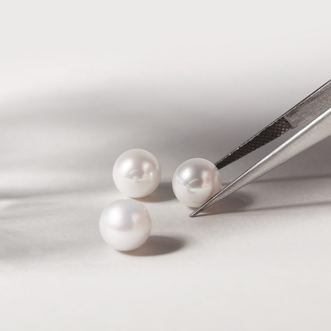 White freshwater pearls - KLENOTA