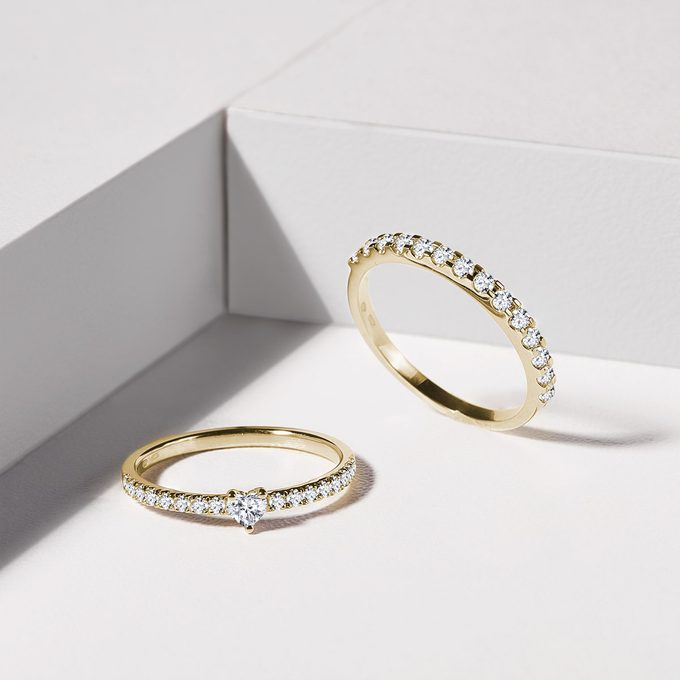 yellow gold rings with diamonds - KLENOTA