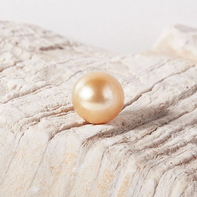 Real or Fake? How to Tell If Your Pearls are Genuine - Pure Pearls