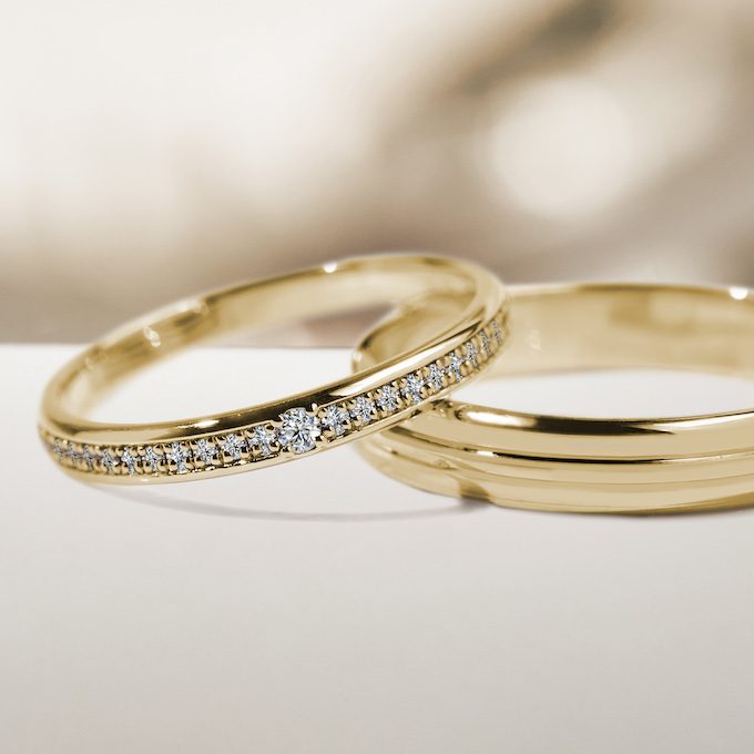 set of 14k gold wedding rings with diamonds - KLENOTA