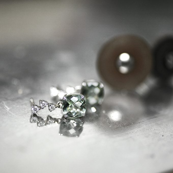 Amethyst earrings with diamonds in white 14k gold  - KLENOTA