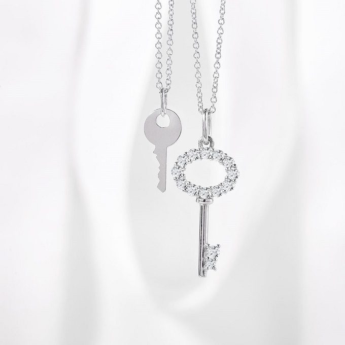 Prívesok kľúčik z bieleho zlata a náhrdelník kľúč s diamantmi - KLENOTA