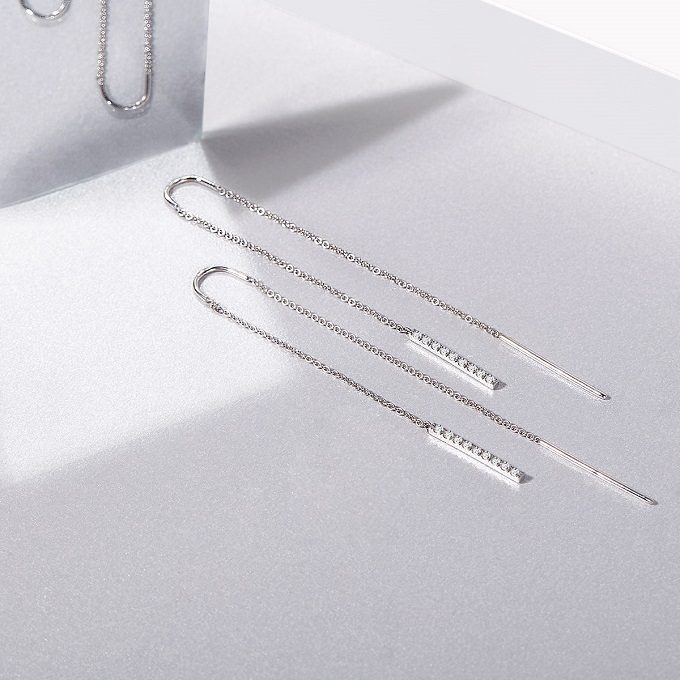 Rhodium plated white gold drop earrings with diamonds - KLENOTA