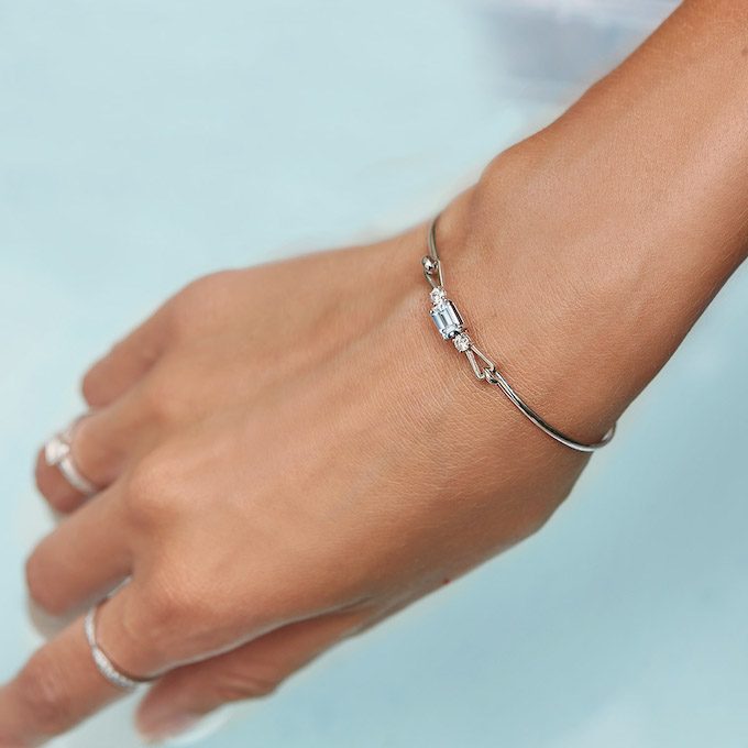 bracelet with aquamarine and diamonds - KLENOTA