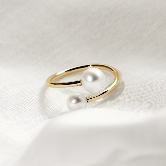 zlatý prsten s perlami - KLENOTA